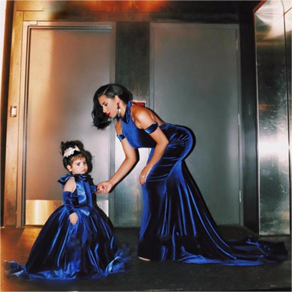 Blue Elegant Mother Daughter Evening Dress Kid Lace Ball Gown