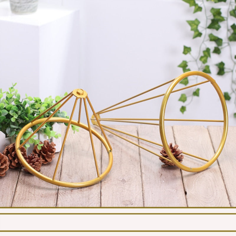 Flower Vases Gold/ White Flower Stands