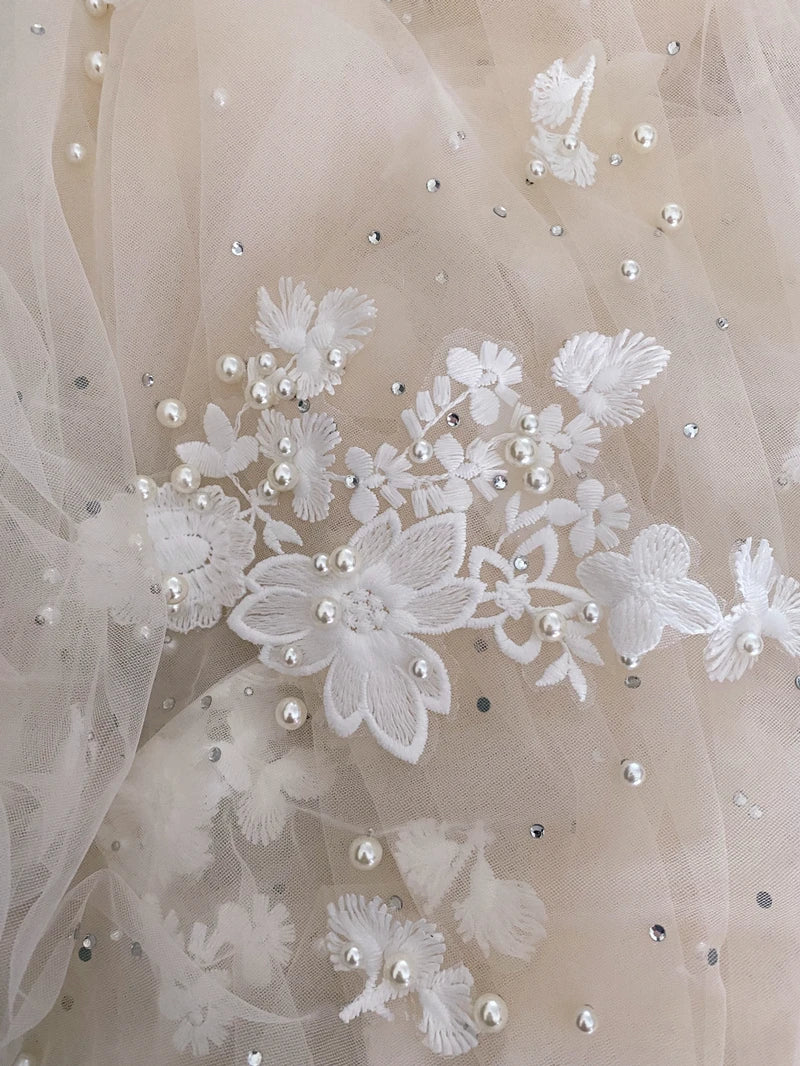 Wedding veil with perls and 3d flowers