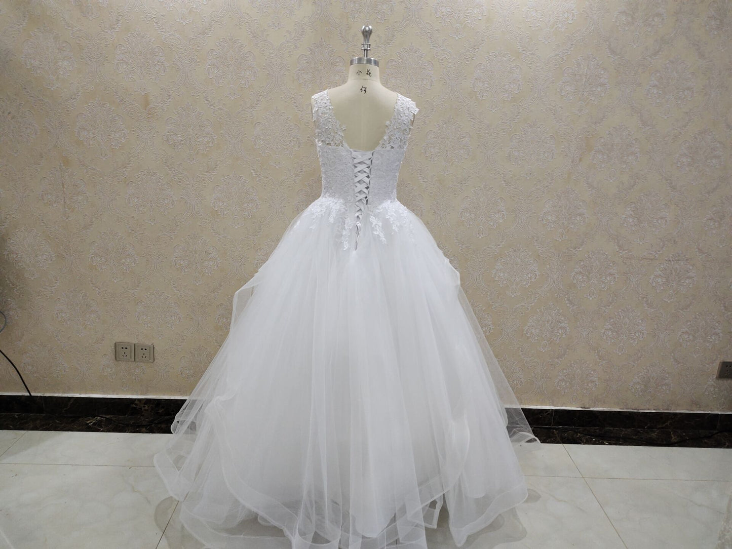 V-neck Princess Ball Gown Wedding Dress With Tiered Tulle Skirt White Bride Dress