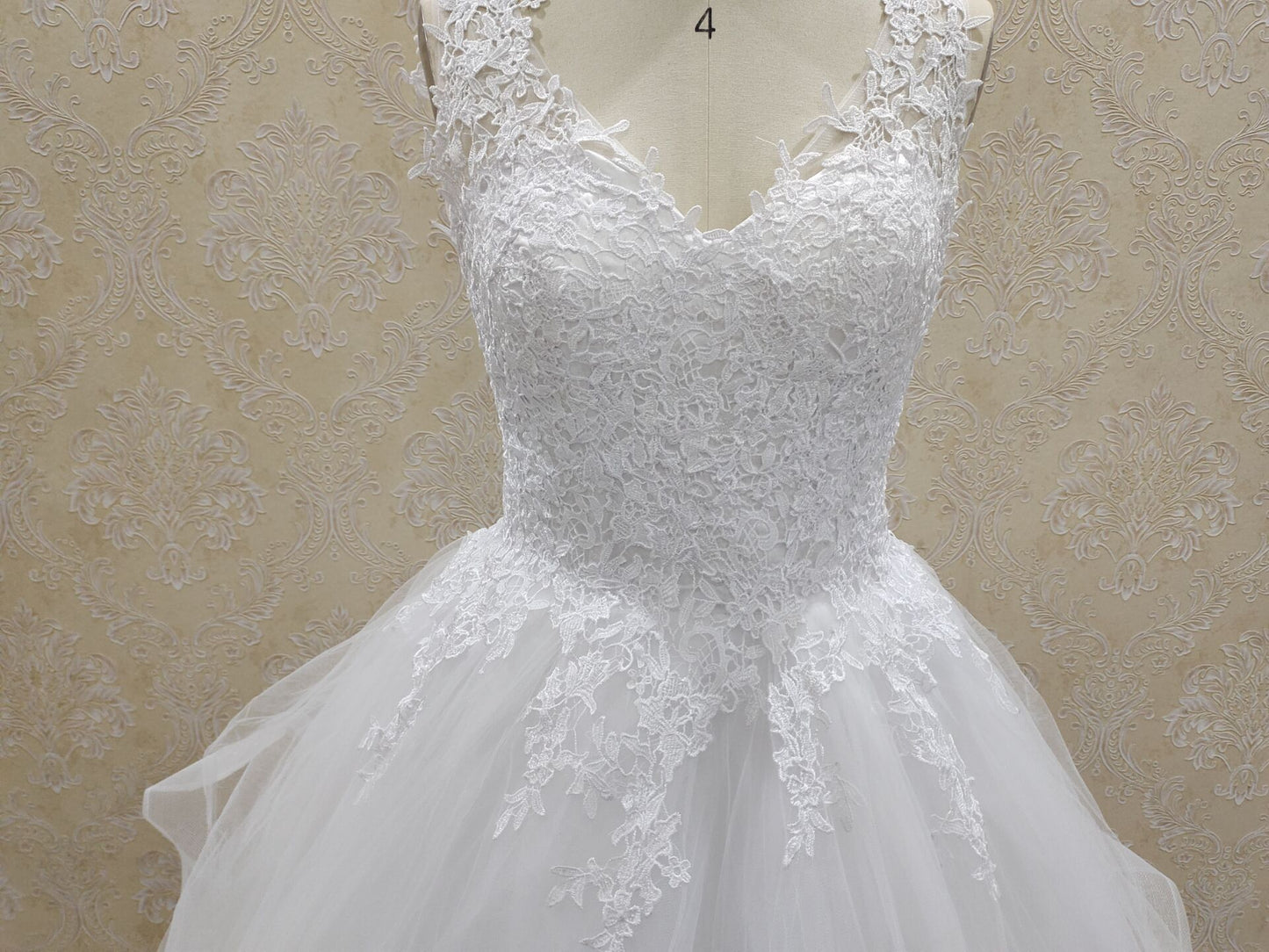 V-neck Princess Ball Gown Wedding Dress With Tiered Tulle Skirt White Bride Dress