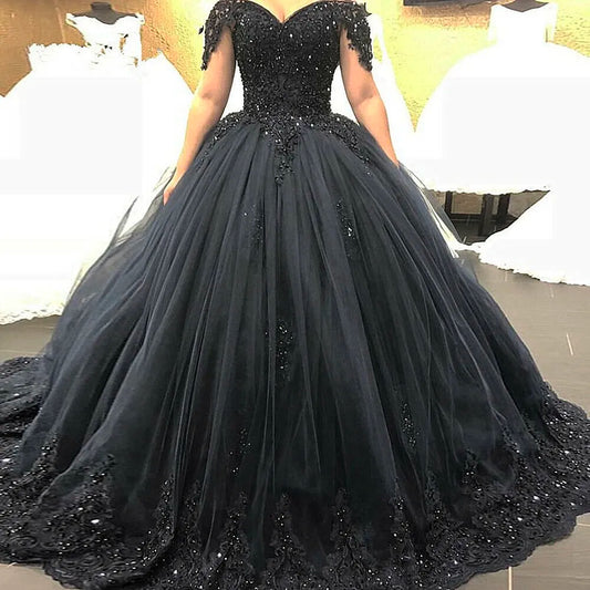Gothic Crystals Black Wedding Dresses Lace Appliques Ball Gown
