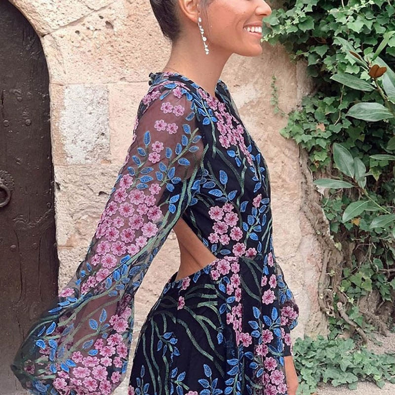 Women Summer Dress Long Sleeve Backless Embroidery Floral Print Dress Hollow Out Mesh See Through Flowers Long Maxi Dresses