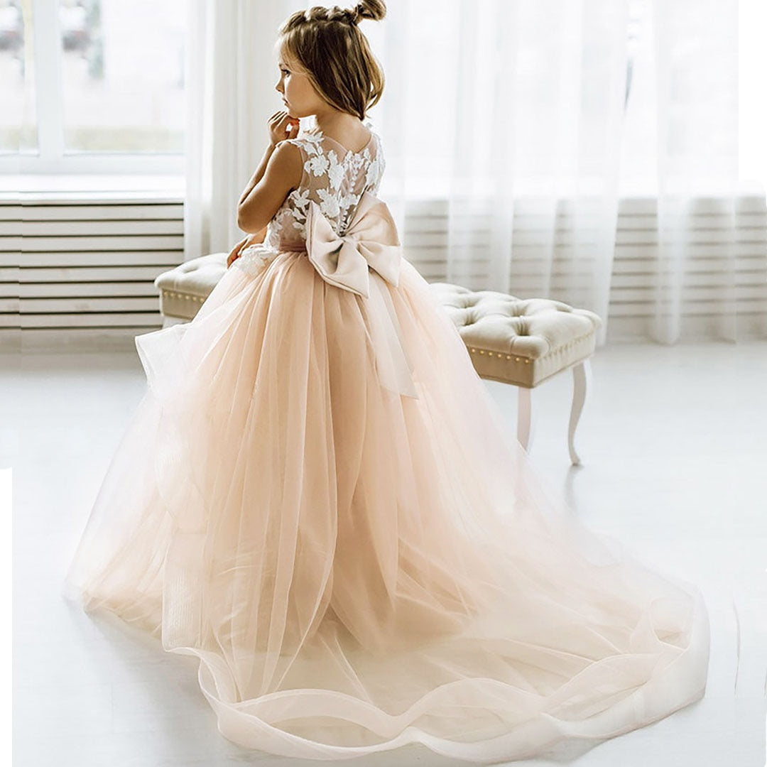 White Ivory Flower Girl Dresses V Neck Bridesmaid with Bow Lace Appqulies Tulle